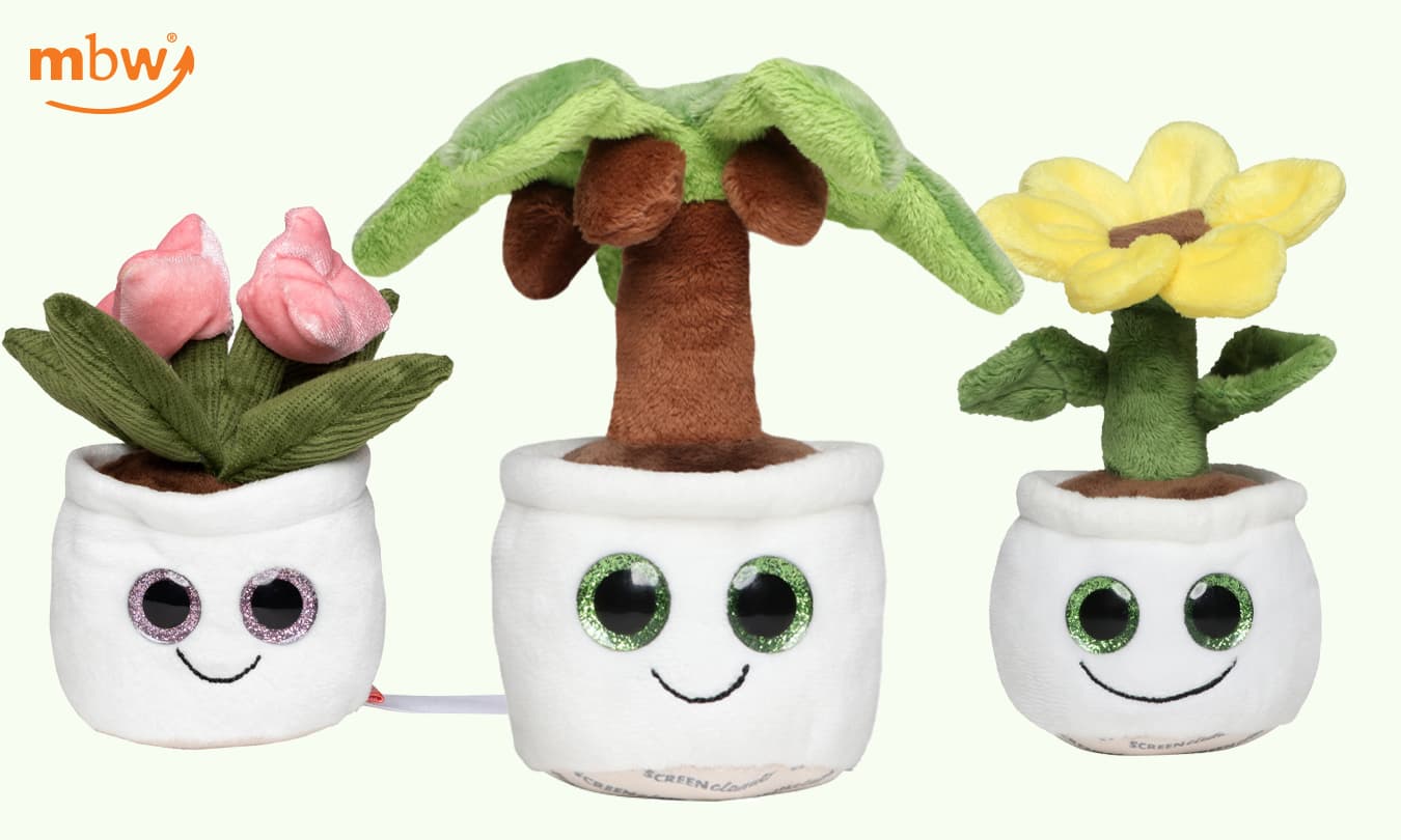 https://cybernecard.fr/catalog/peluches-goodies/schmoozies?s=plante&utm_source=site&utm_medium=homepage_banner&utm_campaign=schmoozies_plantes_2026